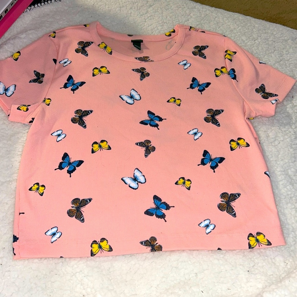 Wild fable butterfly tee